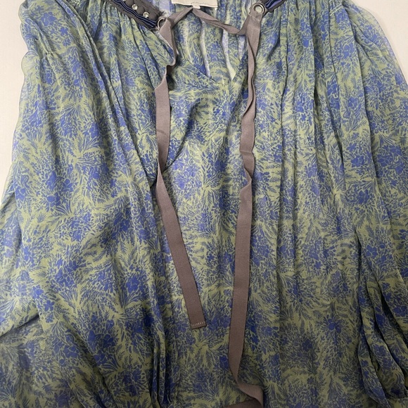 The Real Real: 3.1 Phillip Lim Sheer V neck blouse with embellishments Sz 4 - Picture 16 of 16